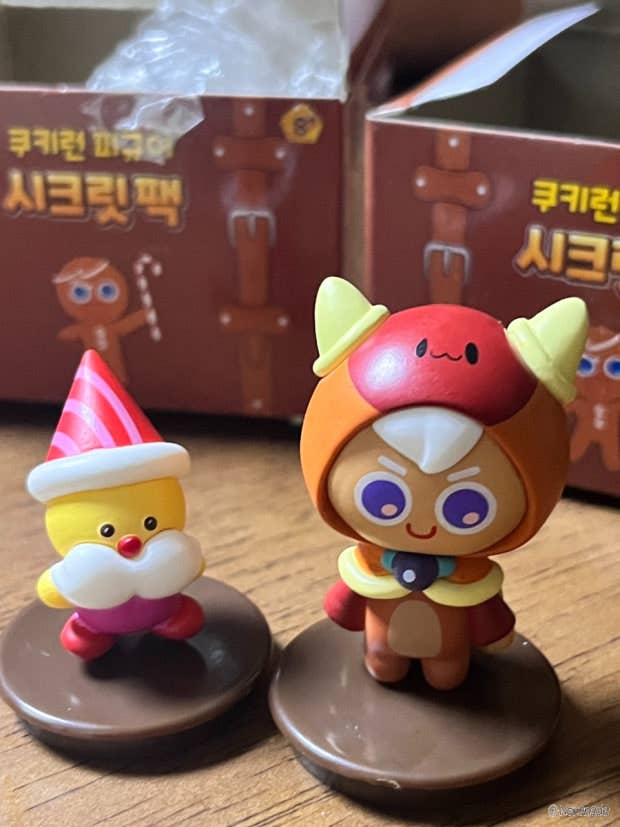 CookieRun Kingdom Secret Pack Random Mini Figure Blind Box