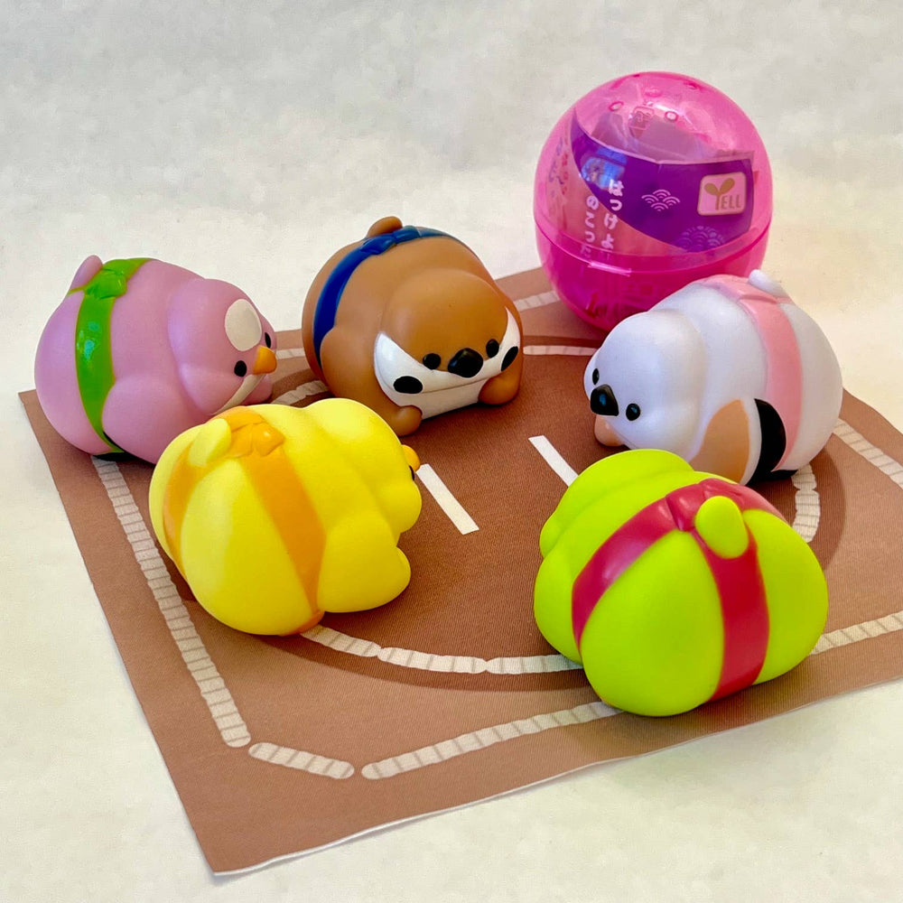 70272 Sumo Wrestler Birds Figurine Capsule