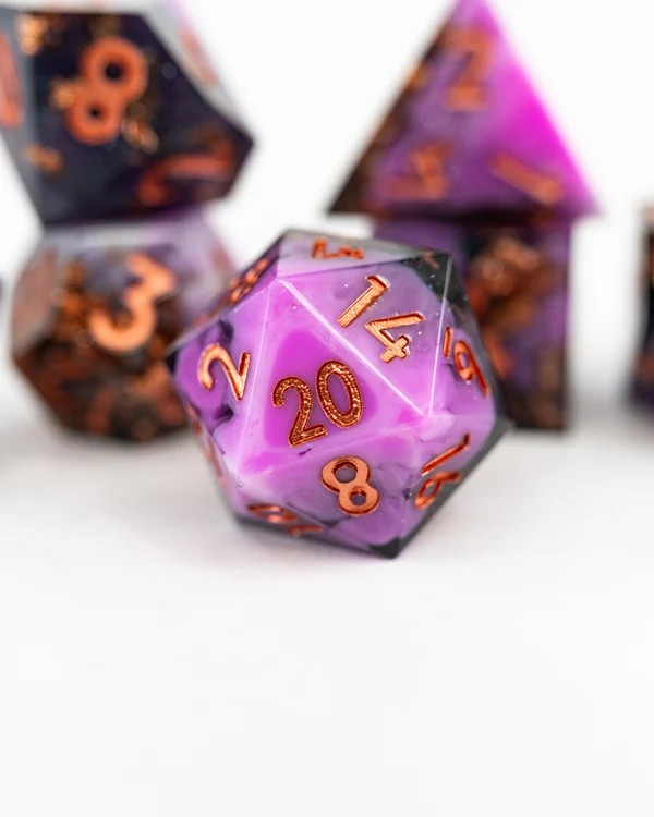 Riddlemaster | 7 Piece Sharp Edge Dice Set